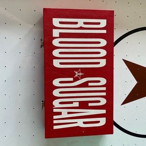 Jeffrey Star blood sugar palette